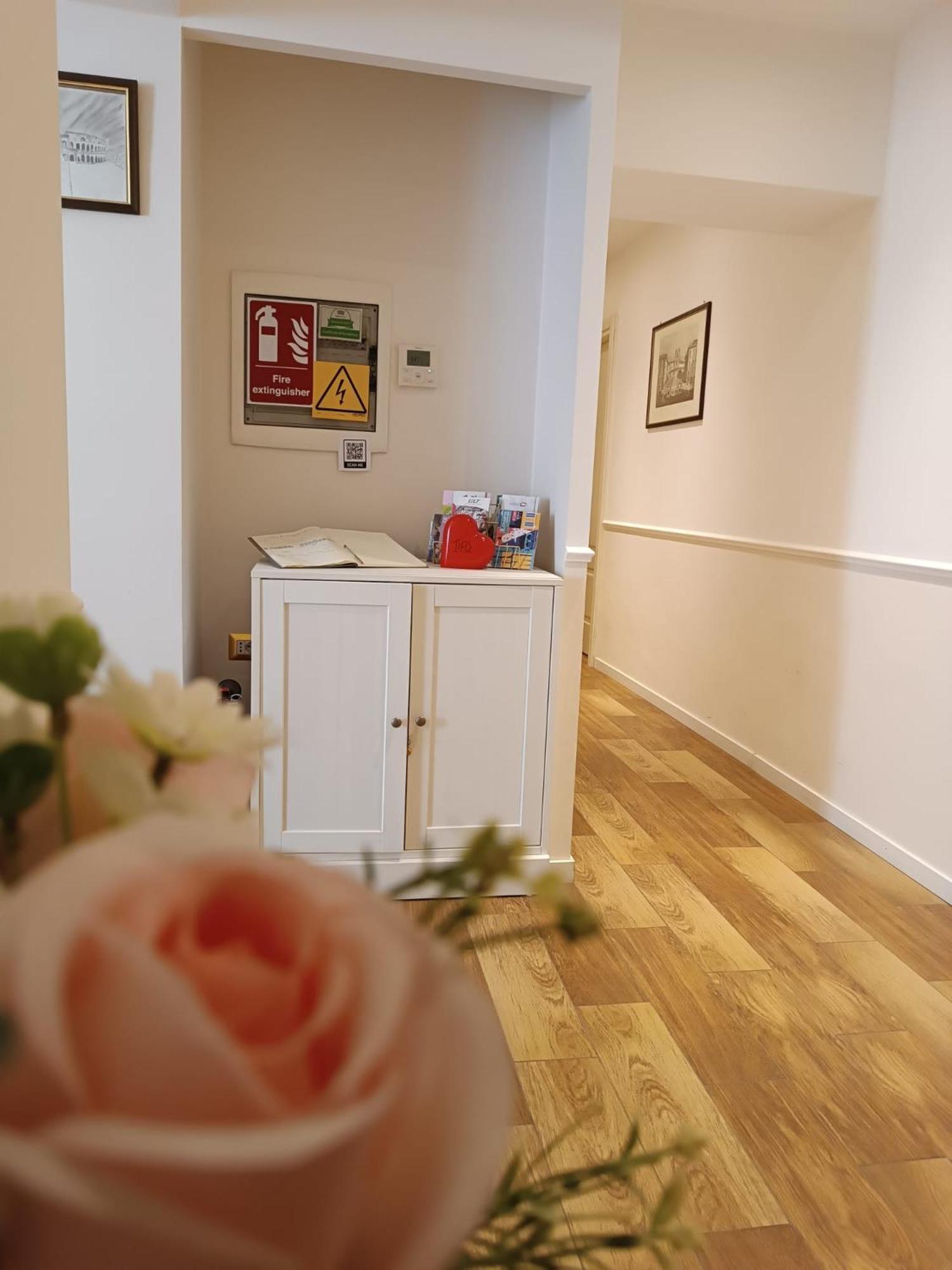 Elegant - Bed and breakfast Roma