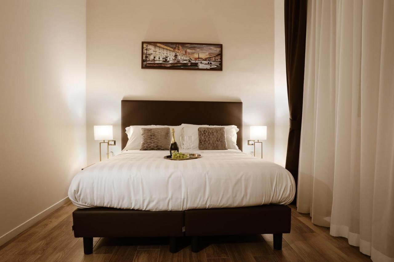 Elegant - * Roma